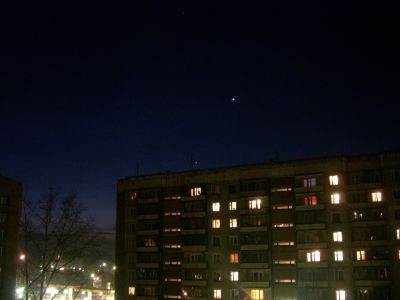 Венера и Юпитер утром 1 ноября 2004 г.
