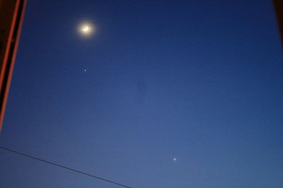 Луна, Венера и Юпитер
27 февраля 2012 г.
