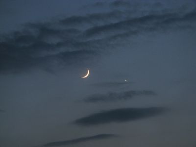 Венера и Луна
16 мая 2010 г.
