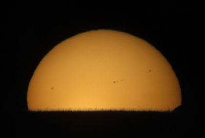 Восход Солнца при частном затмении
21 мая 2012 г.
Ключевые слова: Солнце Затмение