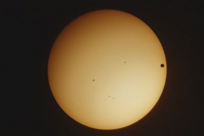 Прохождение Венеры по диску Солнца
6 июня 2012 г.
Ключевые слова: Солнце Венера Прохождение