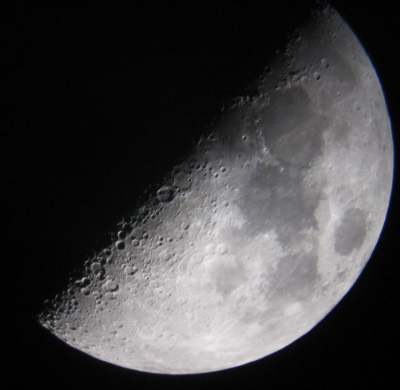 Луна
6 апреля 2009 г.
